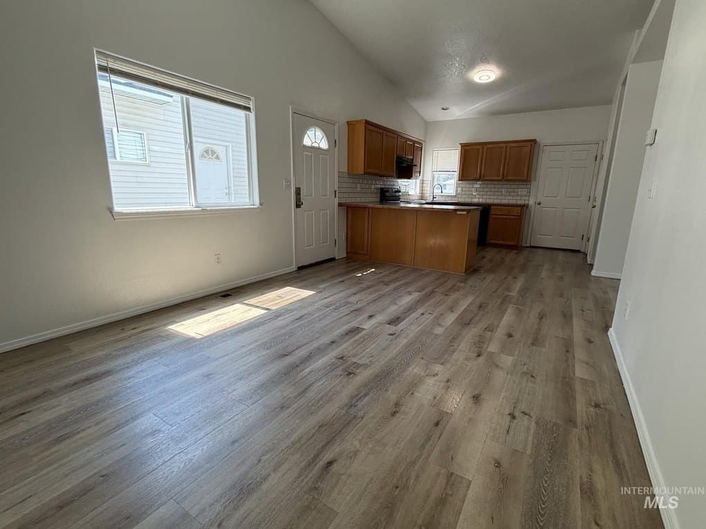 920 S Diamond St — photo 3