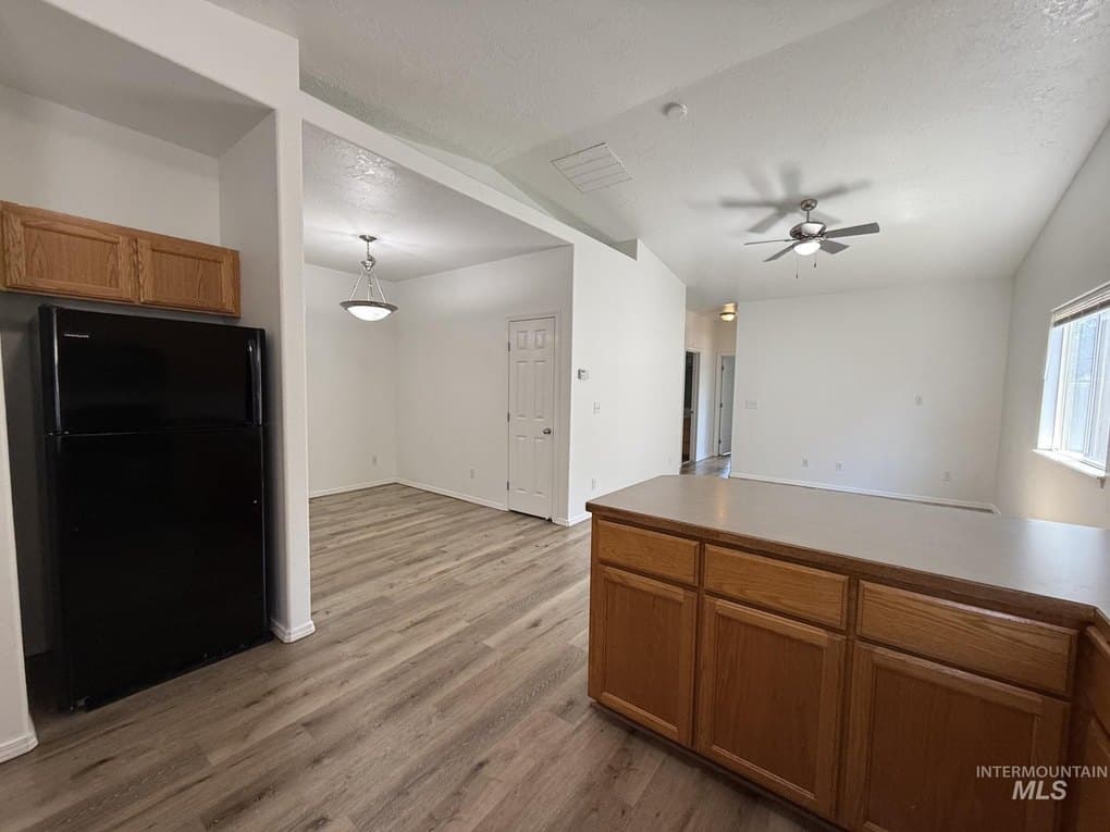 920 S Diamond St — photo 5