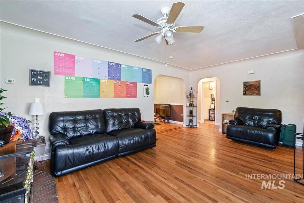 1320 S Holly — photo 4