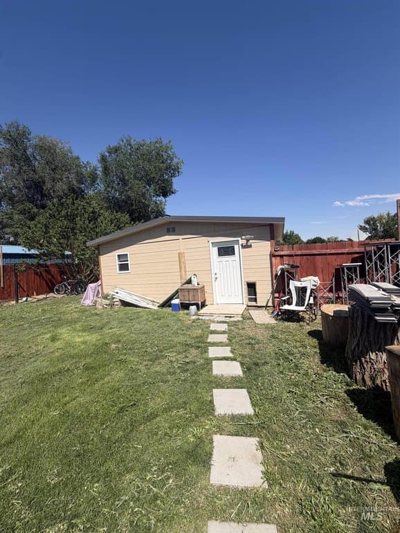 204 N Sugar St — photo 6