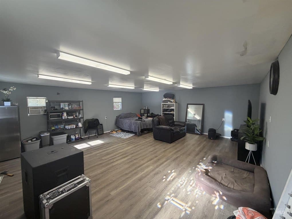 204 N Sugar St — photo 3