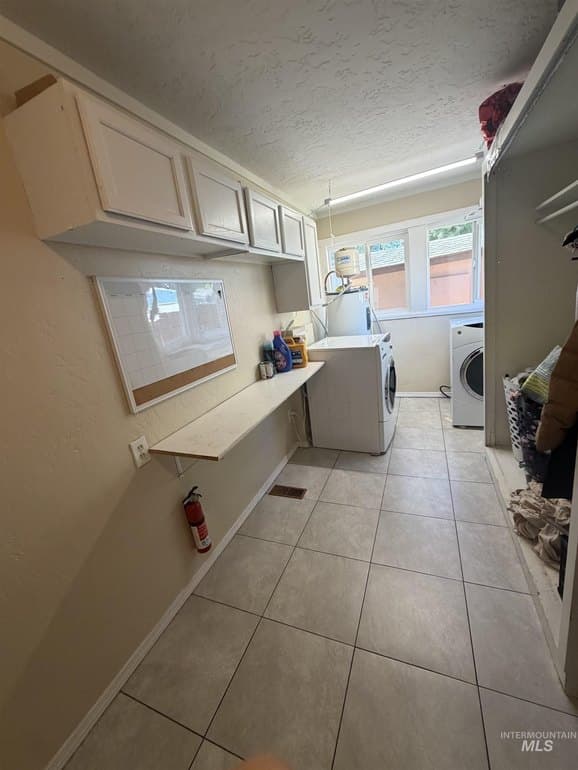 204 N Sugar St — photo 5