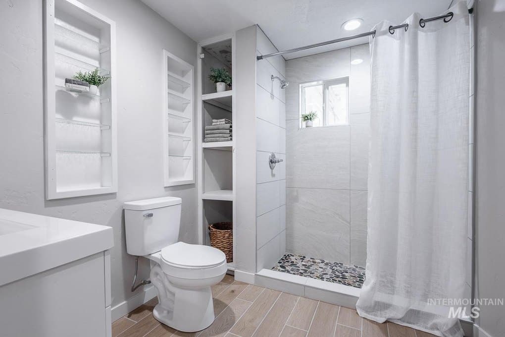 701 W Oregon Ave — photo 12
