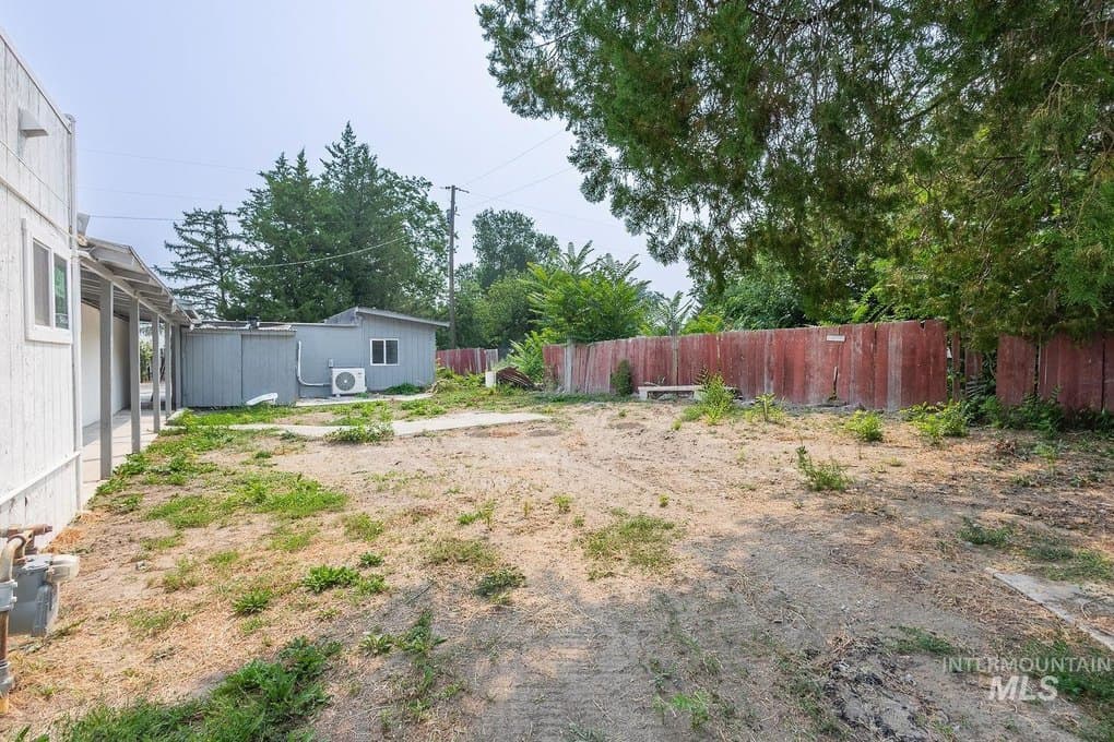 701 W Oregon Ave — photo 20