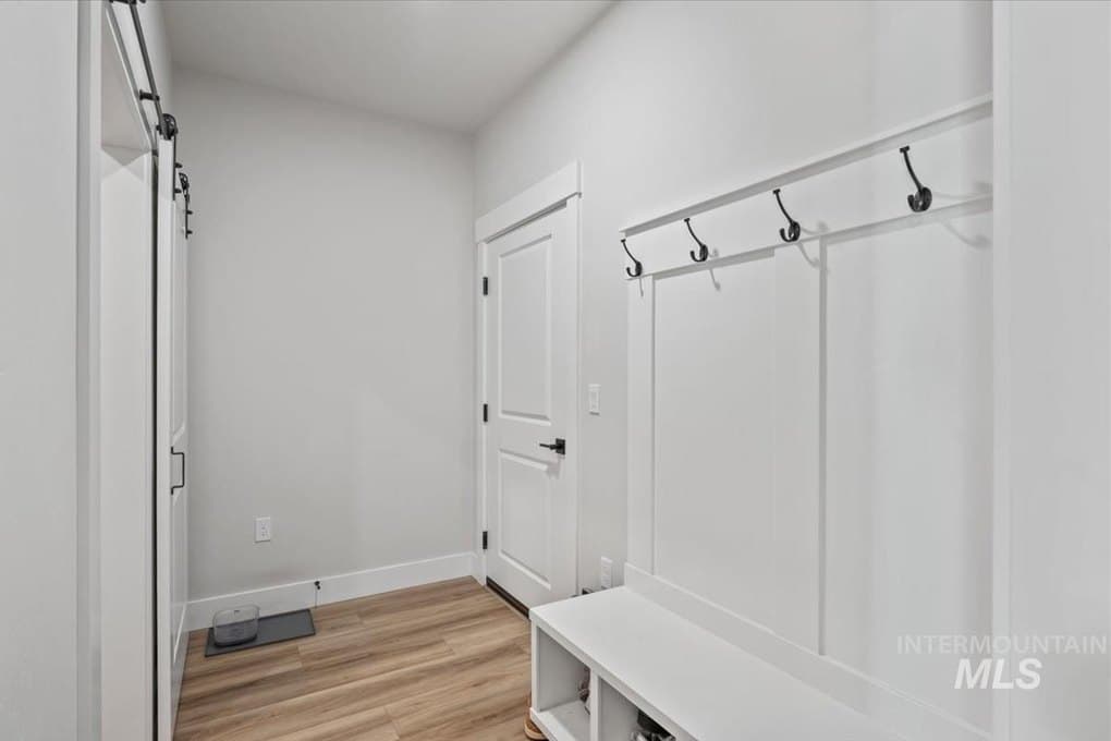 834 E Exploration — photo 11