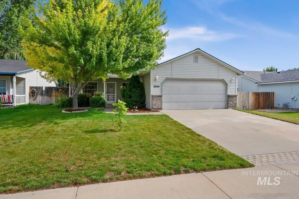 11644 W Trinity Ave — photo 2
