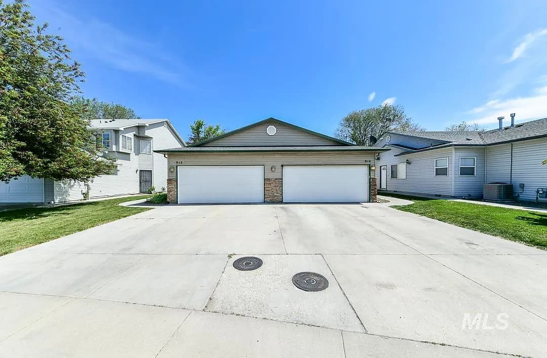 920 S Diamond St, Nampa, ID