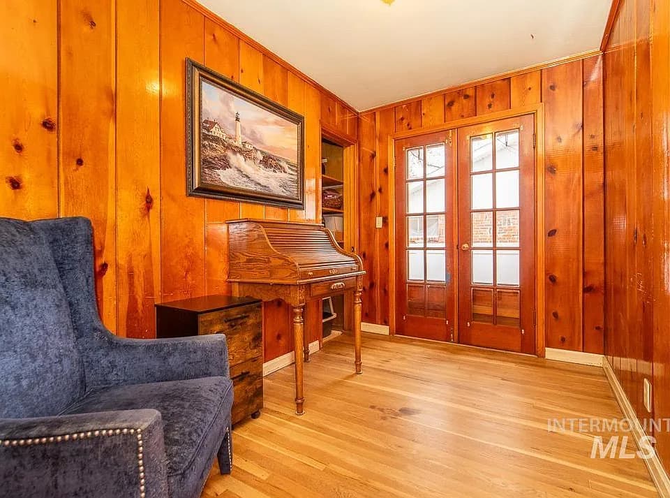 119 S Holly Street — photo 4