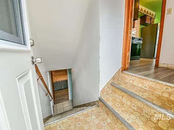 119 S Holly Street — photo 8
